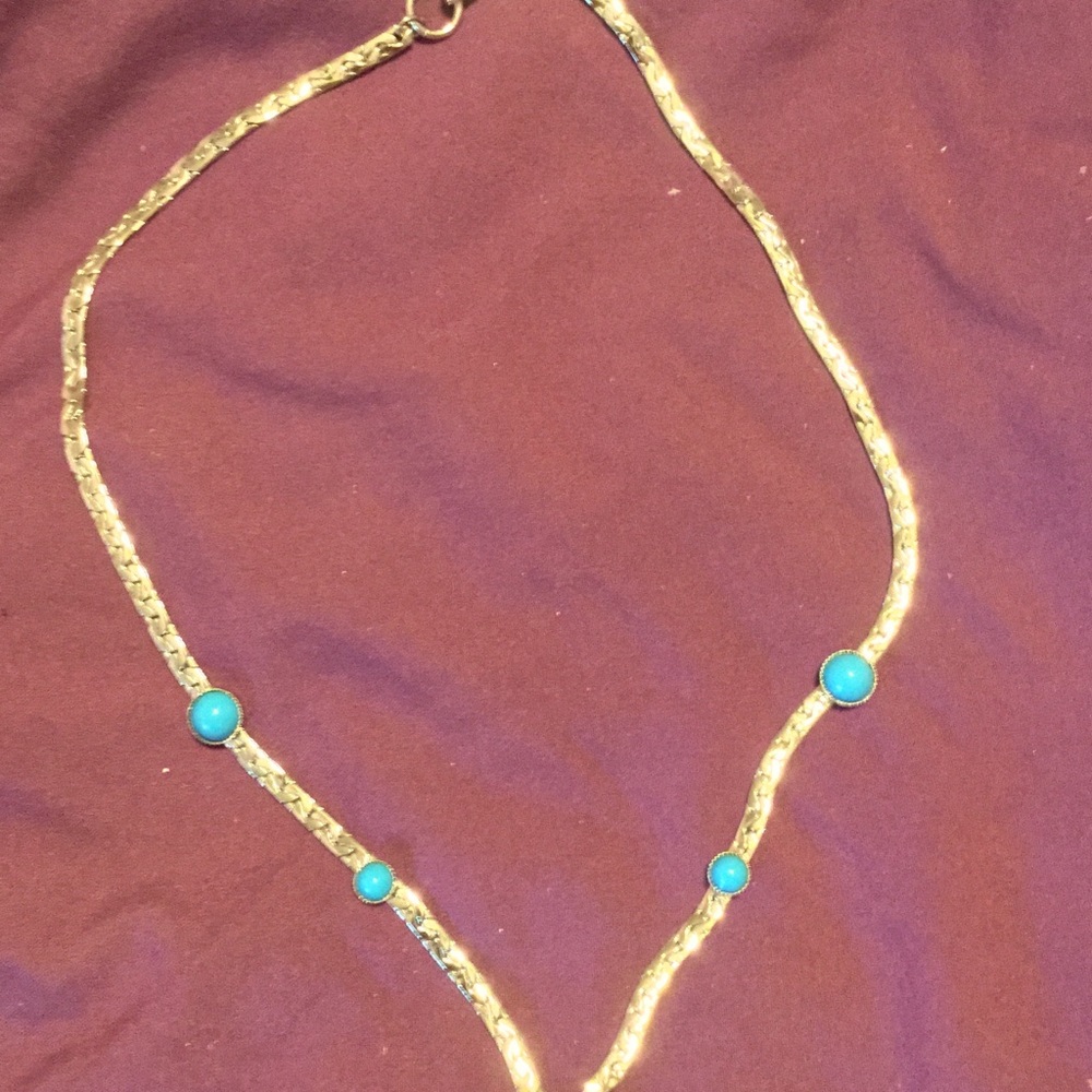 Sarah Coventry silvertone/turquoise necklace